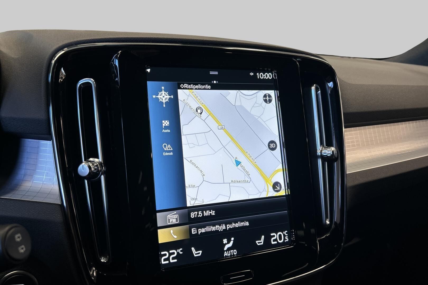 Volvo XC40 iso kuva 22