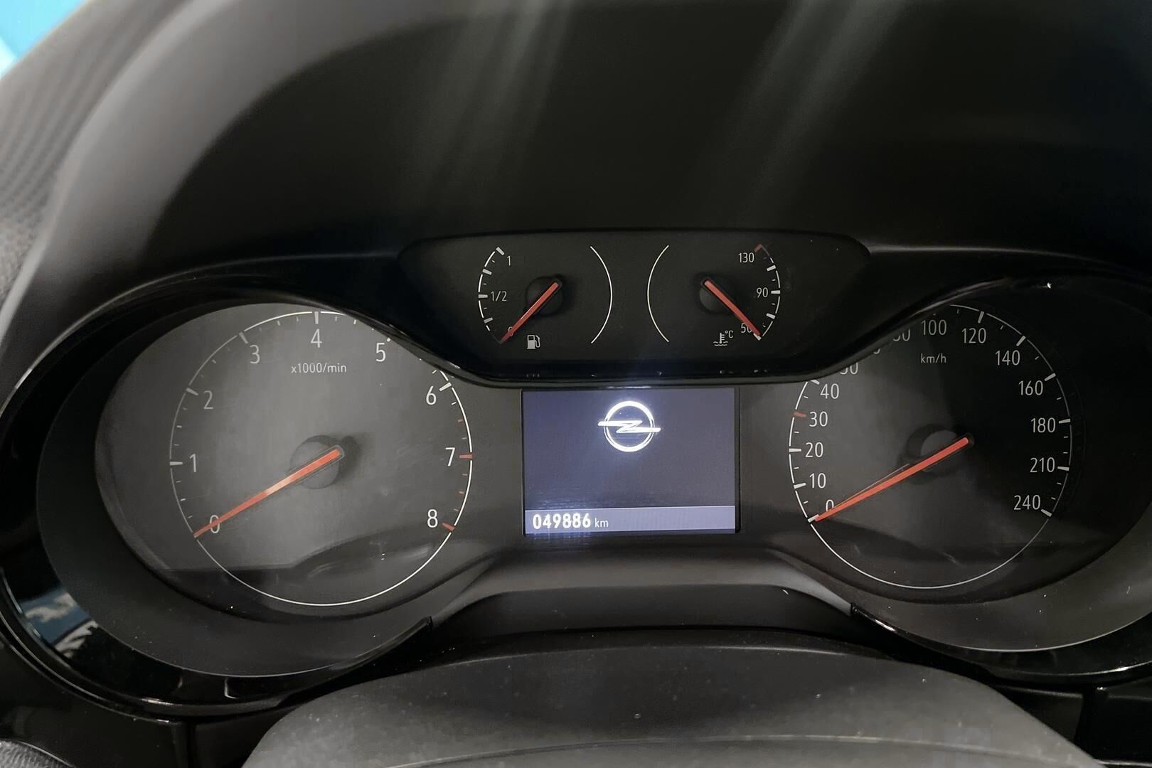 Opel Corsa iso kuva 19