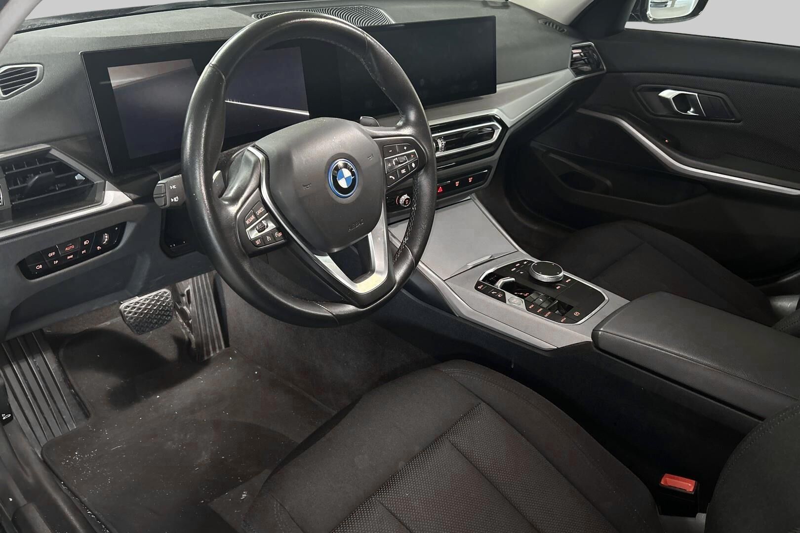 BMW 3-sarja iso kuva 1