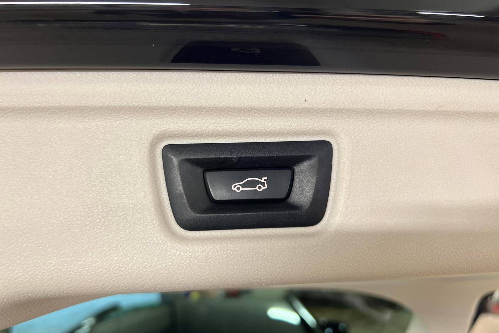 BMW 3-sarja iso kuva 11