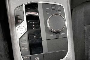 BMW 3-sarja esikatselu 22