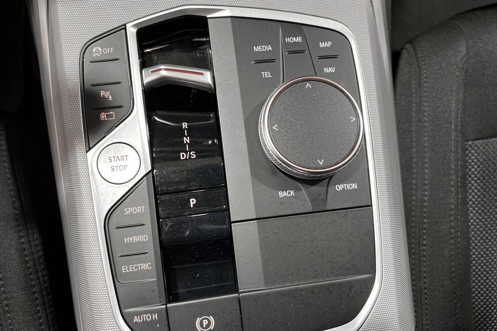 BMW 3-sarja iso kuva 15