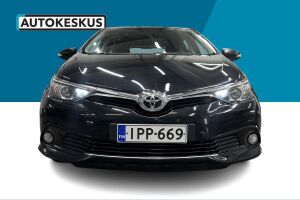 Toyota Auris esikatselu 1