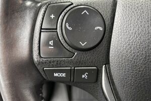 Toyota Auris esikatselu 15