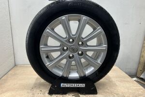 Toyota Auris esikatselu 22