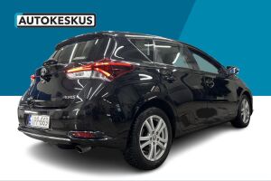 Toyota Auris esikatselu 4