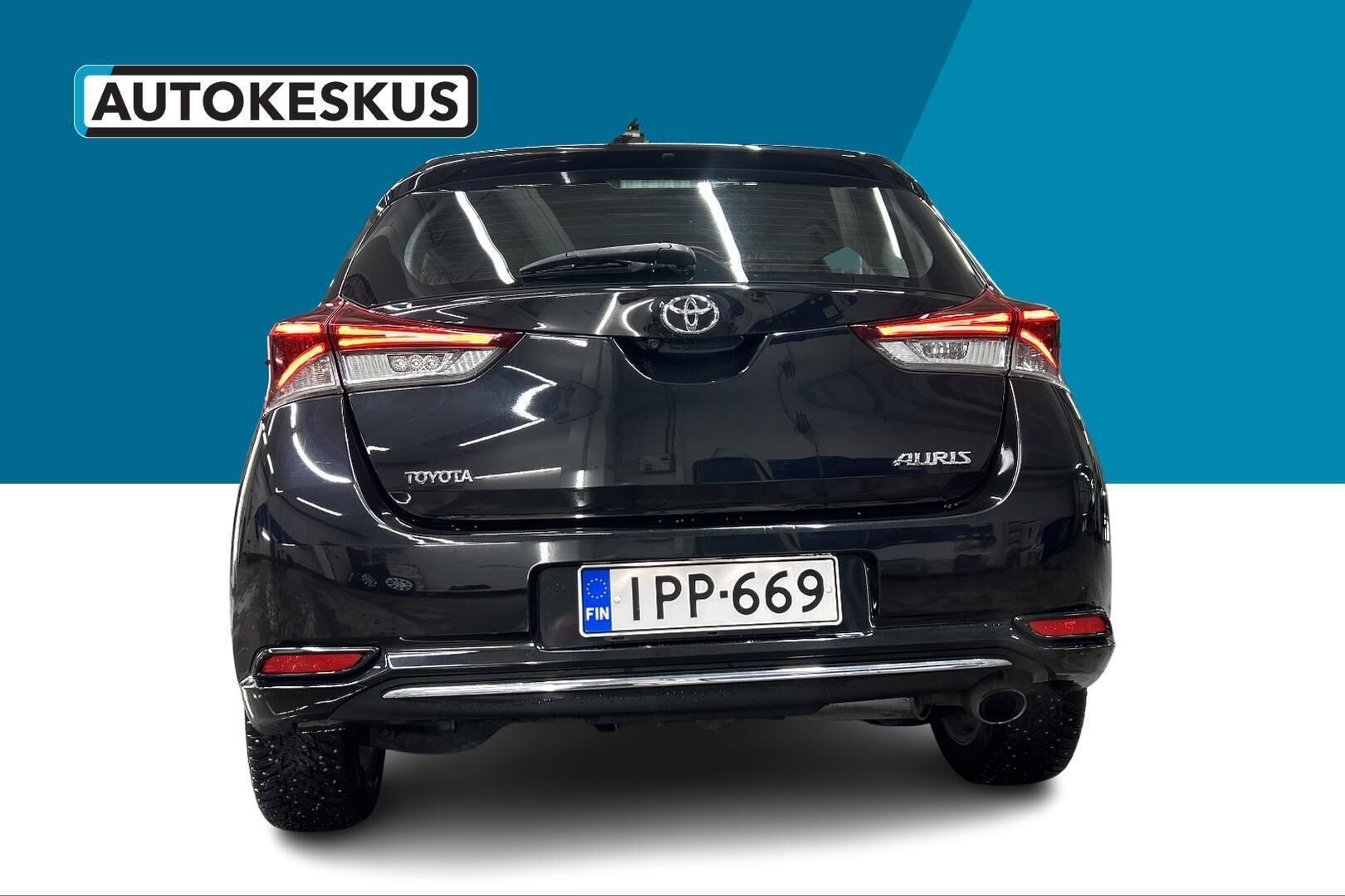 Toyota Auris iso kuva 6