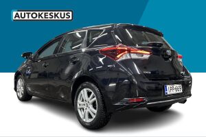 Toyota Auris esikatselu 6