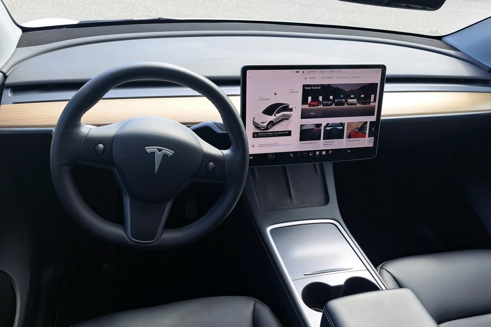 Tesla Model Y iso kuva 1
