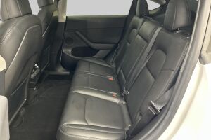 Tesla Model Y esikatselu 6