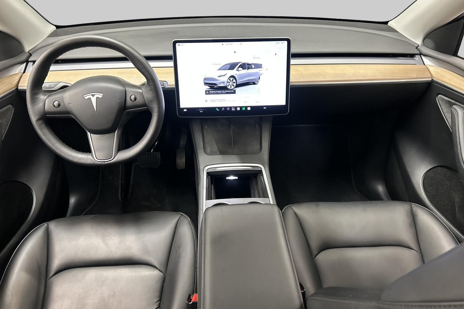 Tesla Model Y iso kuva 7