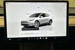 Tesla Model Y esikatselu 9