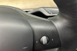 Tesla Model Y esikatselu 11