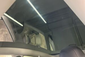 Tesla Model Y esikatselu 20