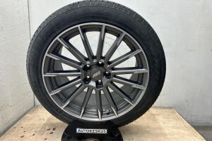 Tesla Model Y esikatselu 14