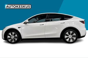 Tesla Model Y esikatselu 4