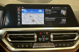 BMW 3-SARJA esikatselu 16