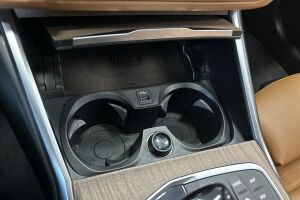 BMW 3-SARJA esikatselu 19