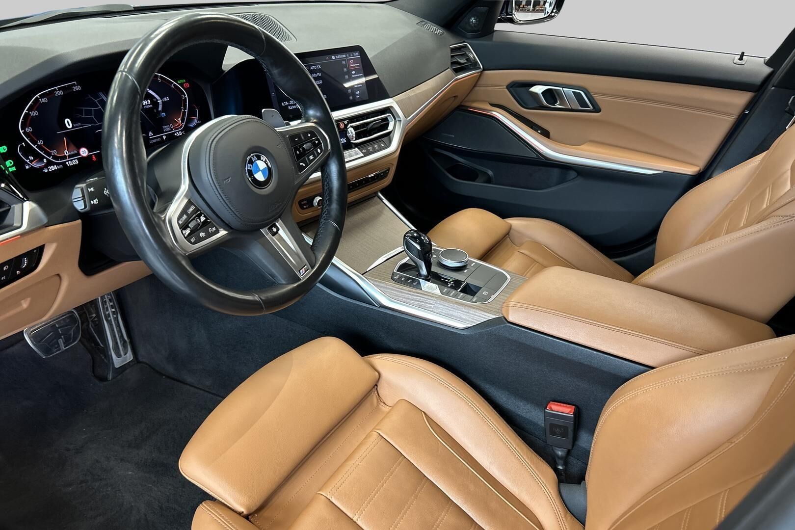 BMW 3-SARJA iso kuva 9