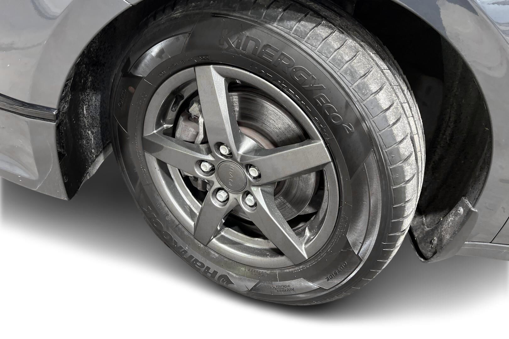Kia Ceed iso kuva 8