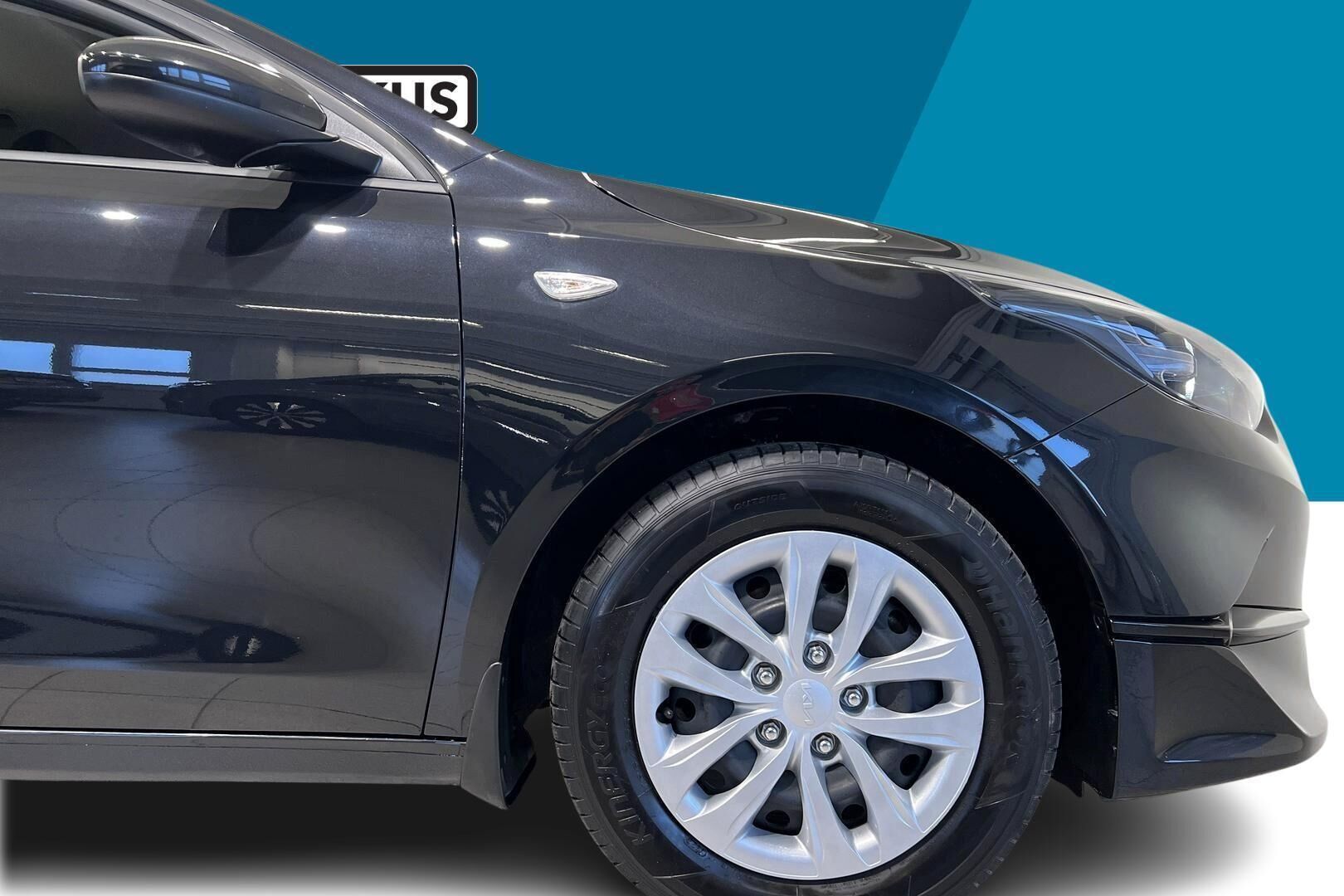 Kia Ceed iso kuva 13