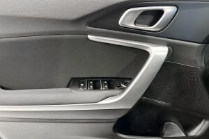 Kia Ceed esikatselu 23