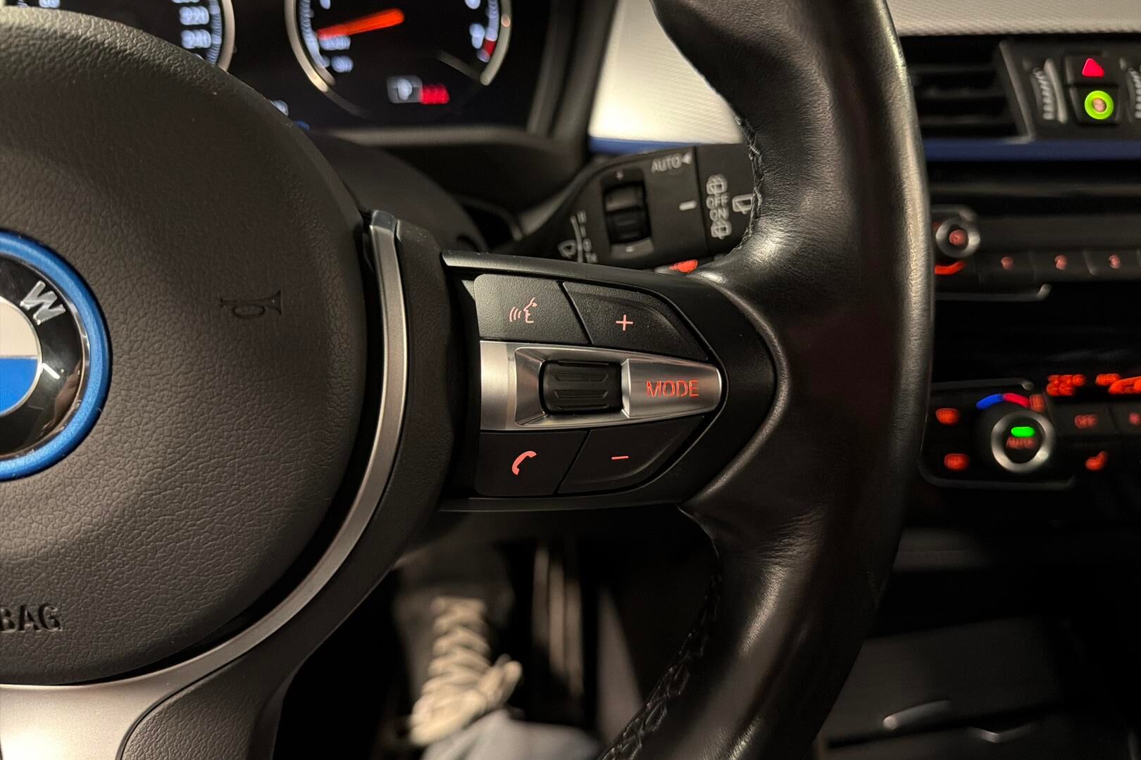BMW X2 iso kuva 17