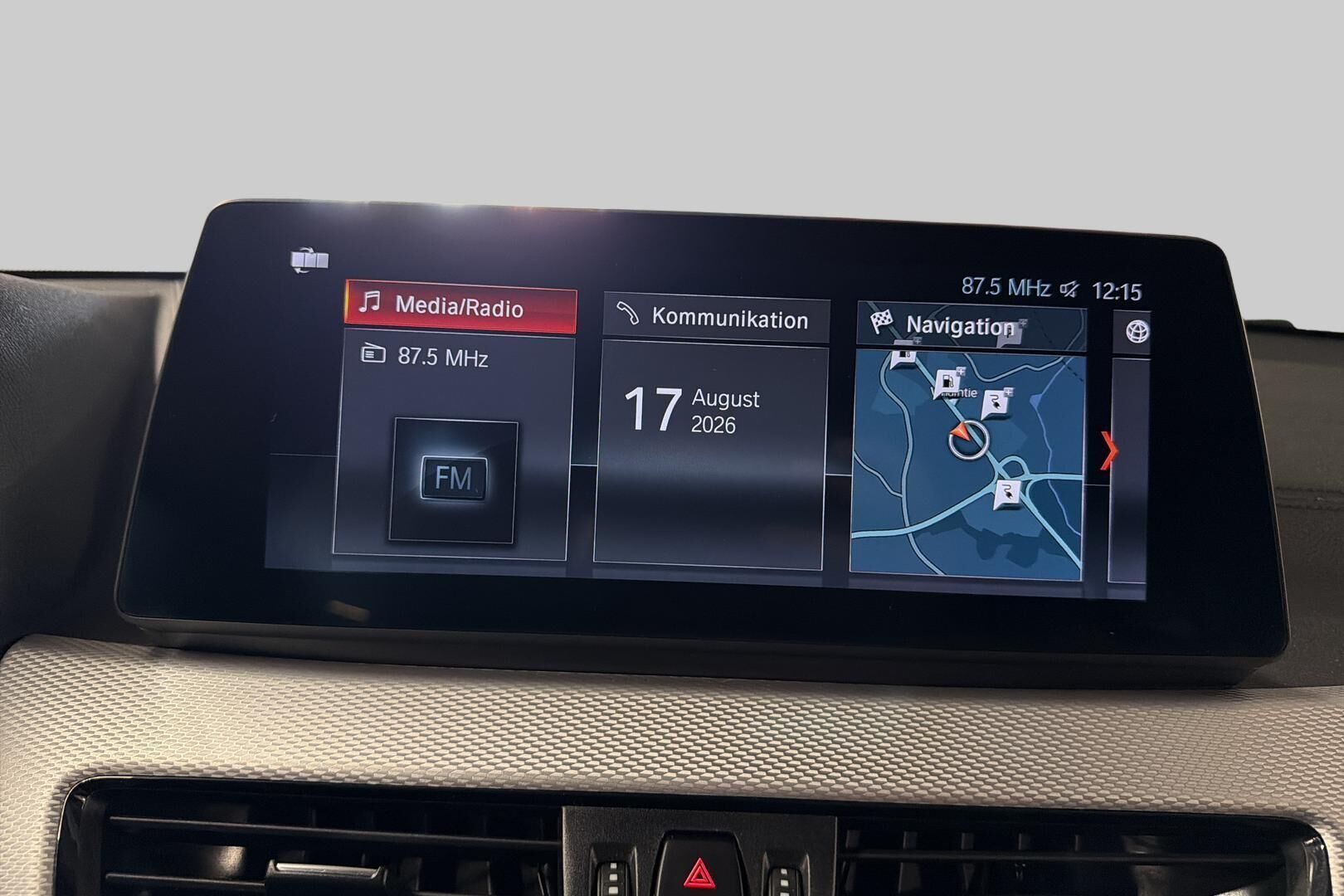 BMW X2 iso kuva 24