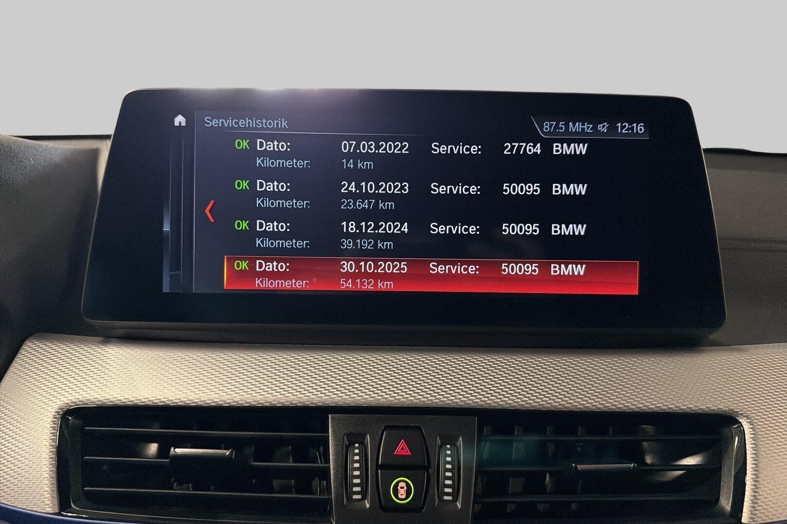 BMW X2 iso kuva 29