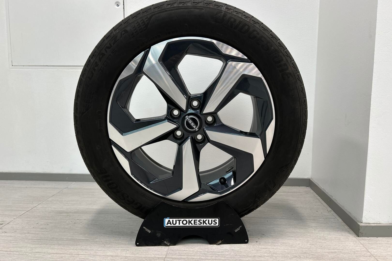 Nissan Qashqai iso kuva 13