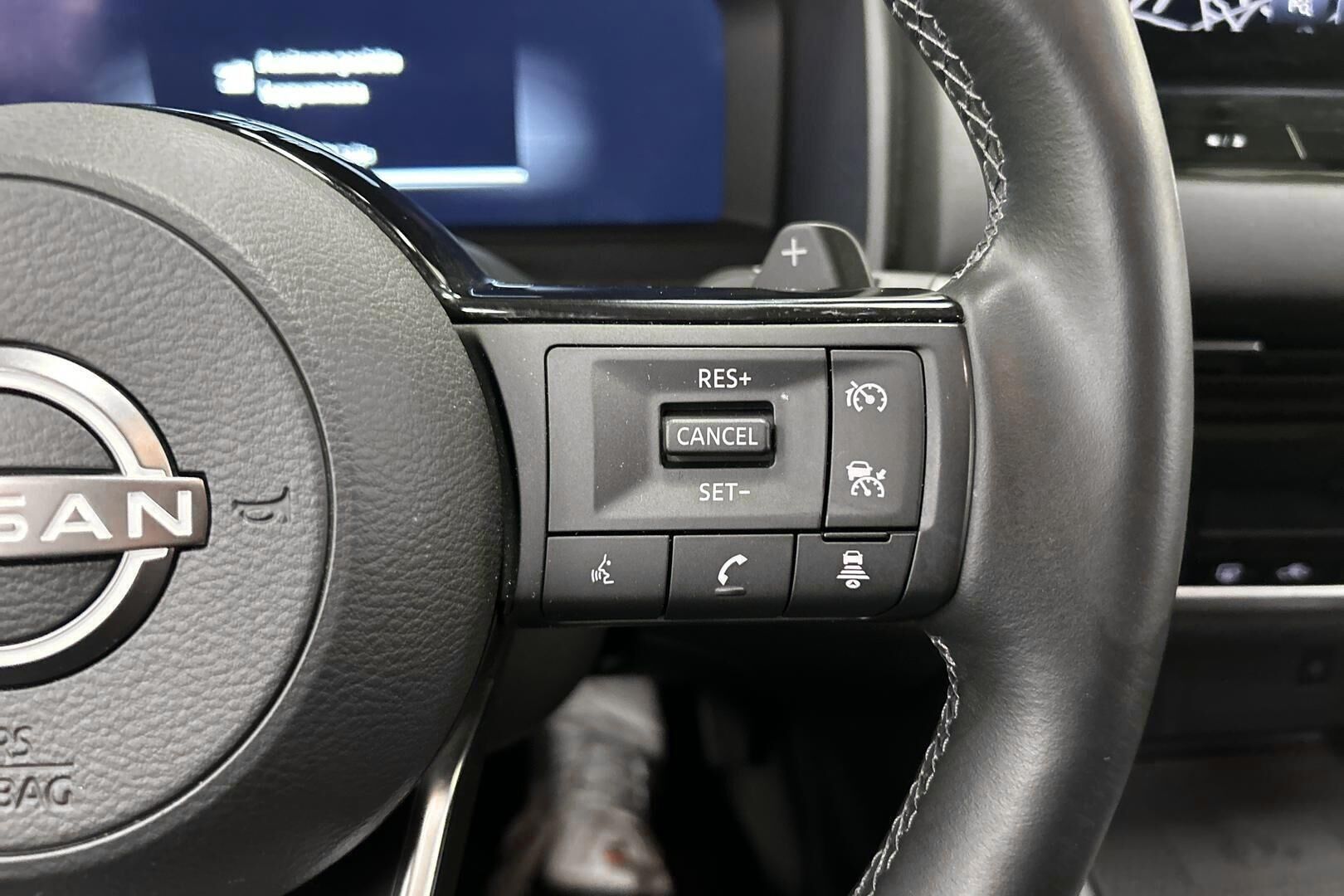 Nissan Qashqai iso kuva 15