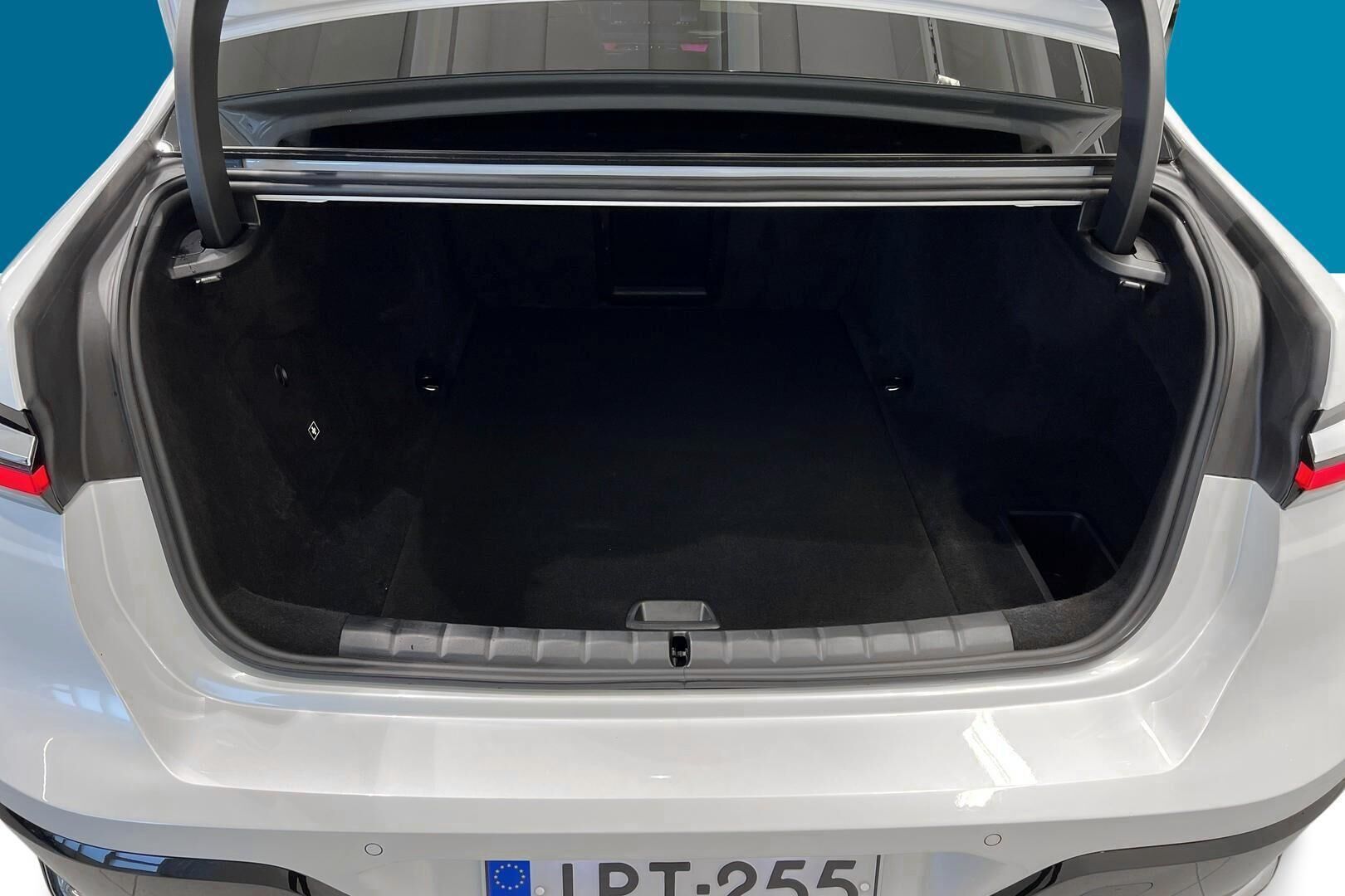 BMW i7 iso kuva 12