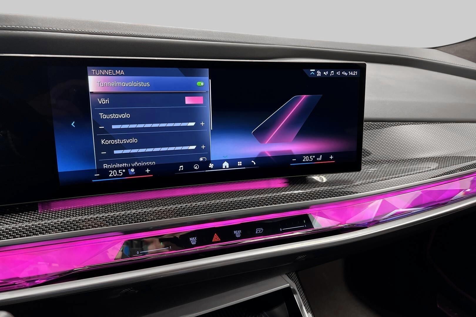 BMW i7 iso kuva 22