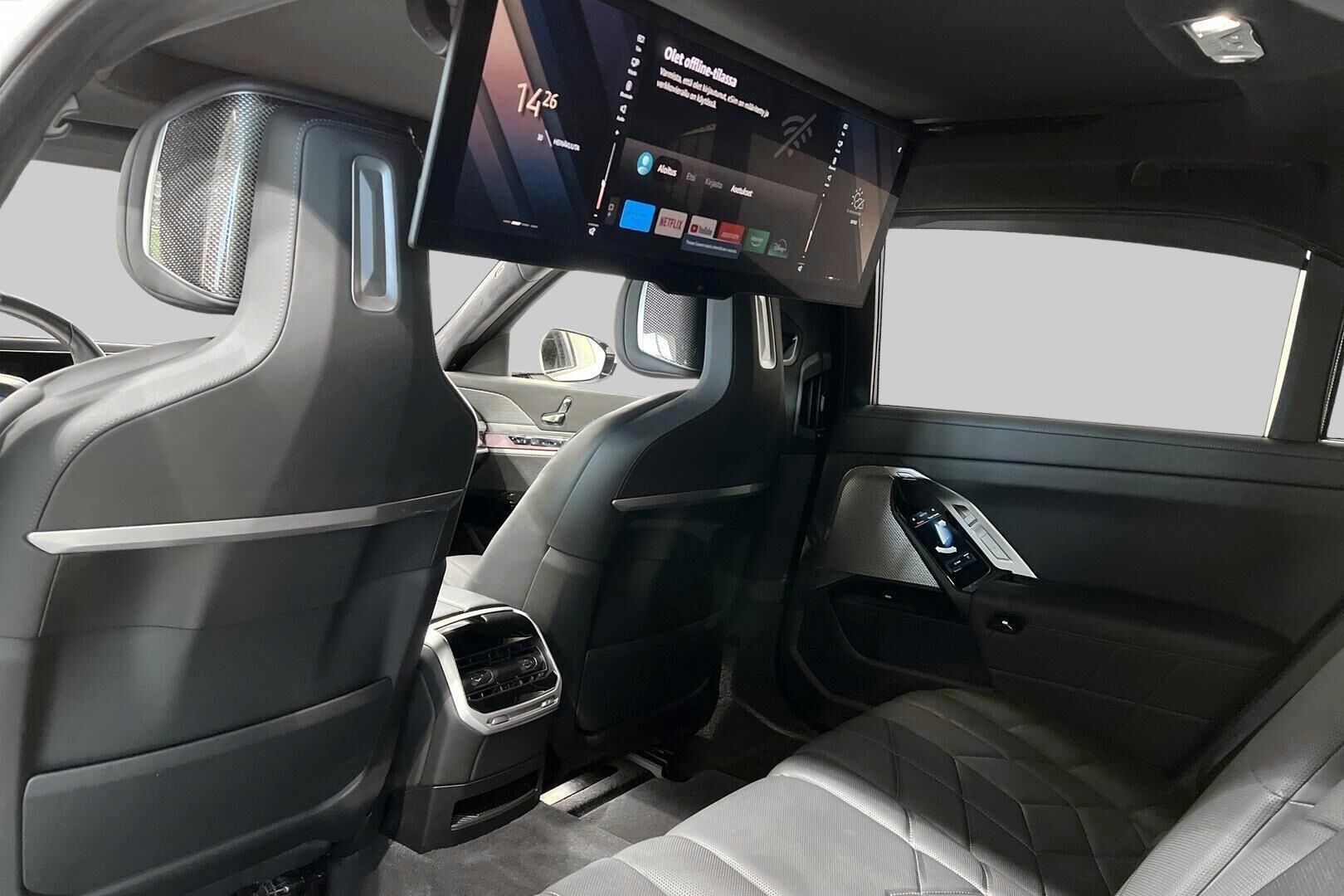 BMW i7 iso kuva 38