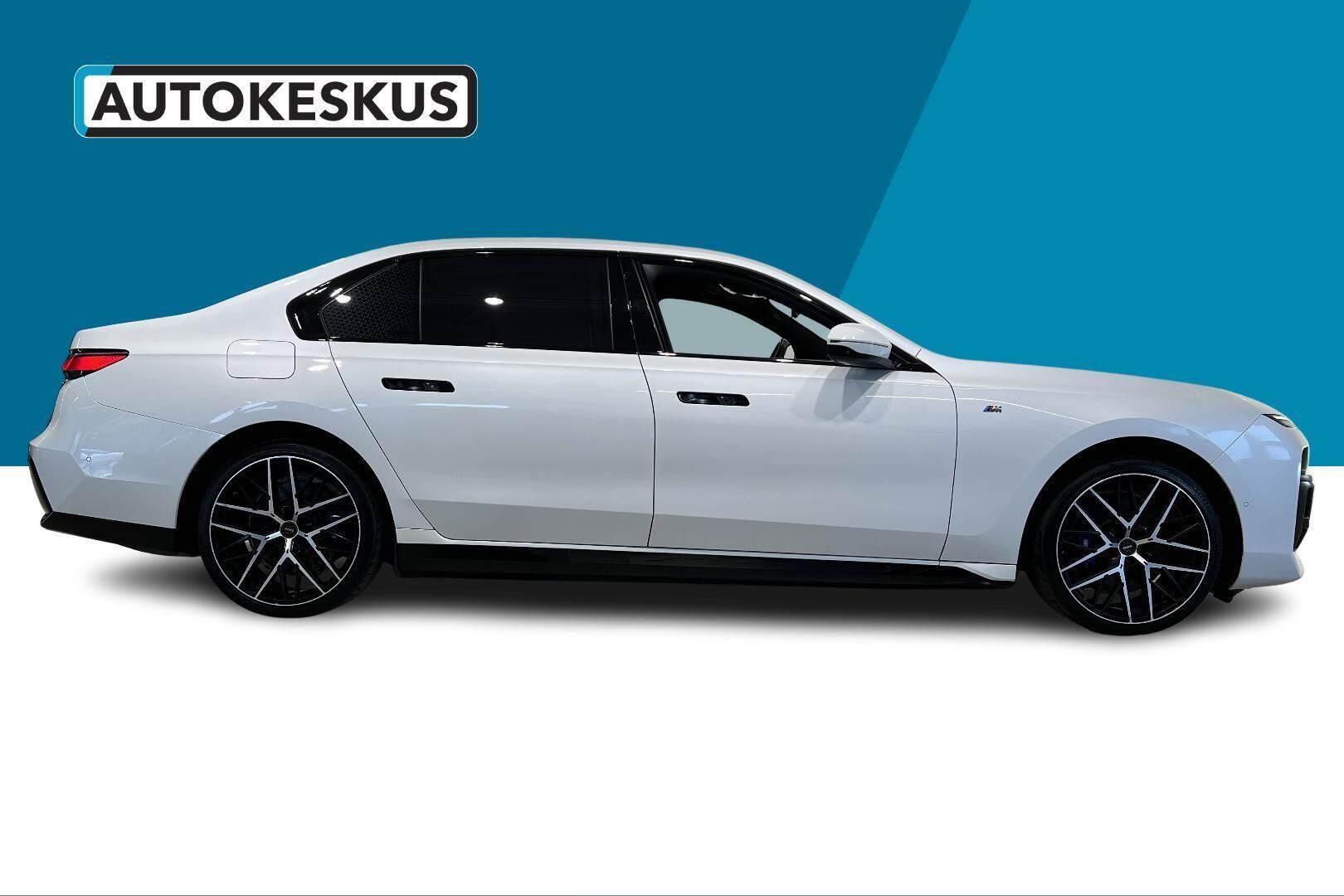 BMW i7 iso kuva 4