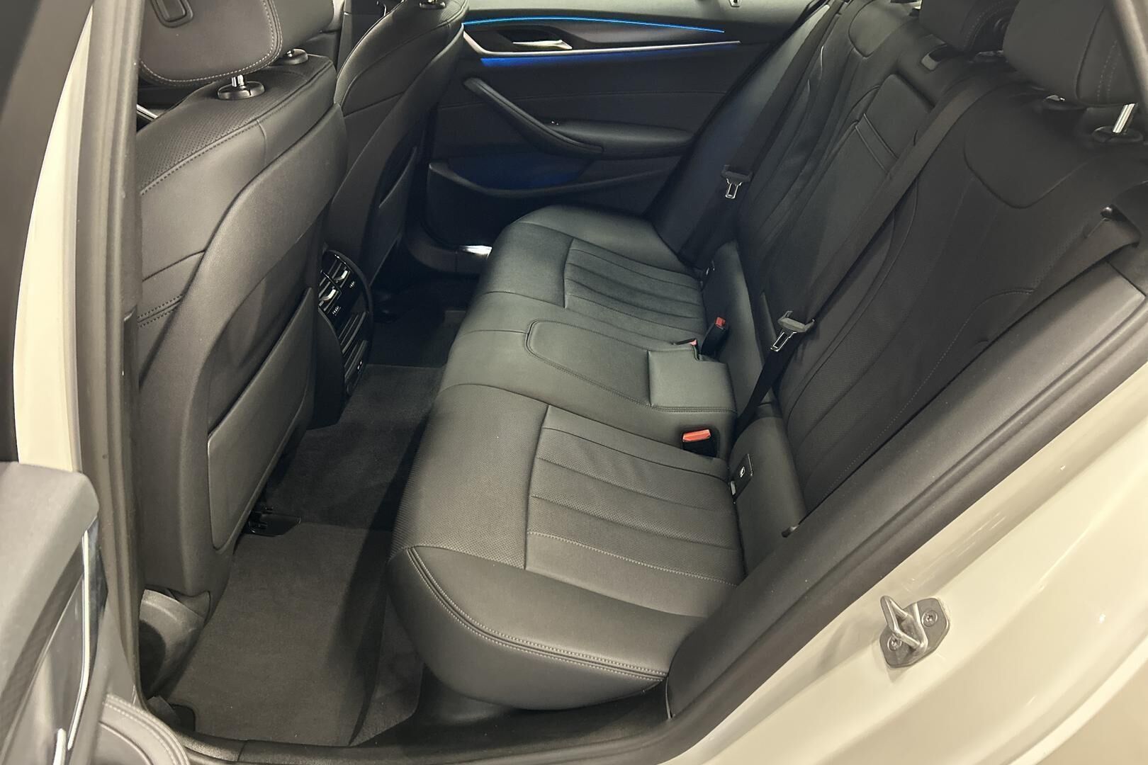 BMW 5-sarja iso kuva 10
