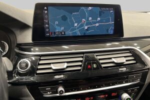 BMW 5-SARJA esikatselu 14