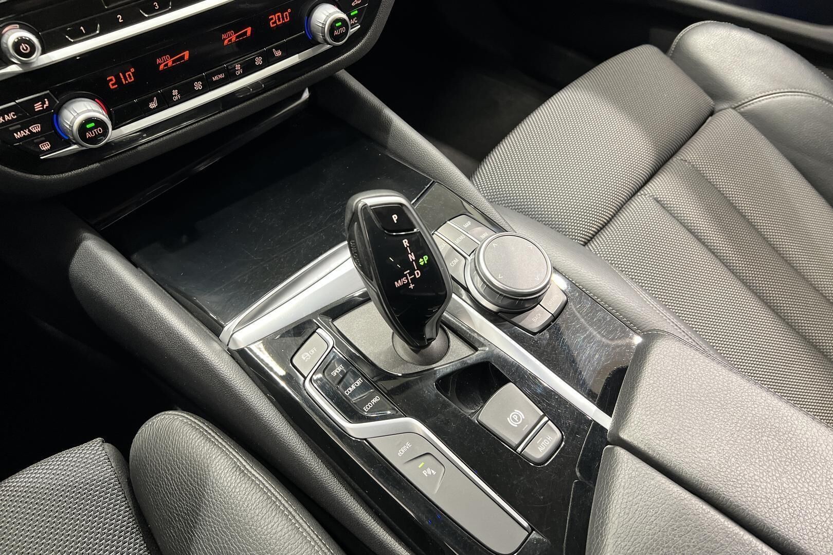 BMW 5-SARJA iso kuva 19