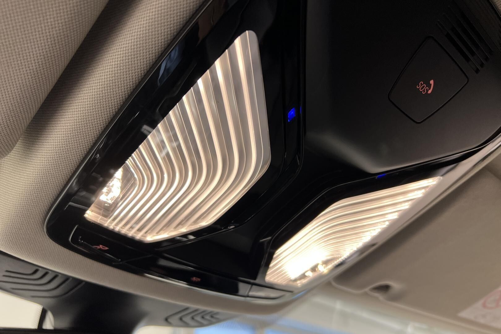 BMW 5-SARJA iso kuva 28