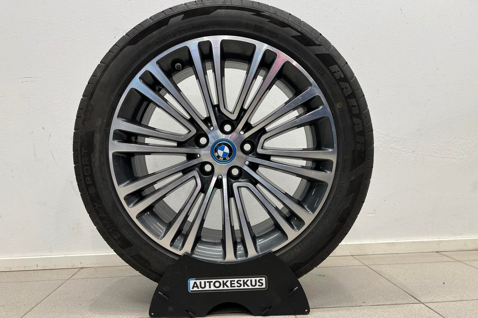 BMW 5-SARJA iso kuva 32