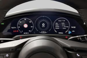 Porsche Taycan esikatselu 18