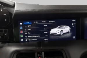 Porsche Taycan esikatselu 30