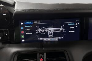 Porsche Taycan esikatselu 38