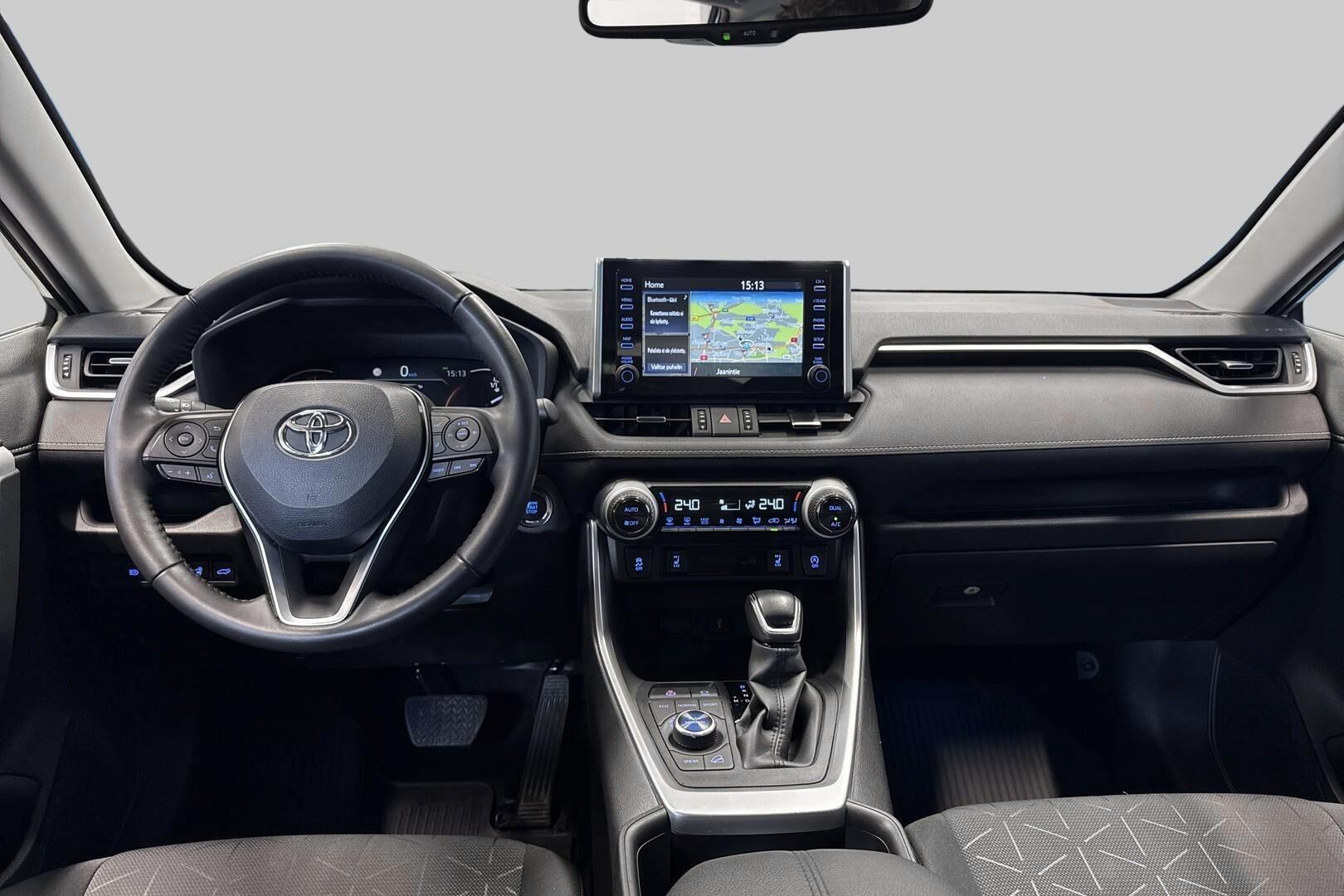 Toyota RAV4 iso kuva 11