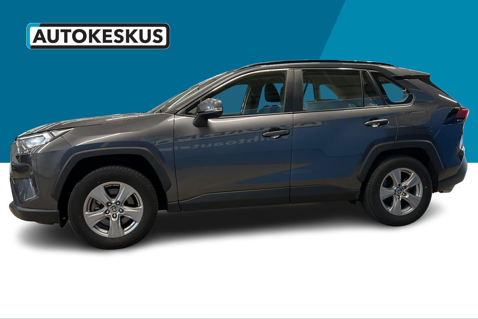 Toyota RAV4 iso kuva 8
