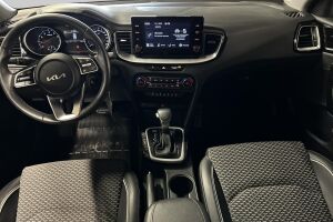 Kia Ceed esikatselu 10