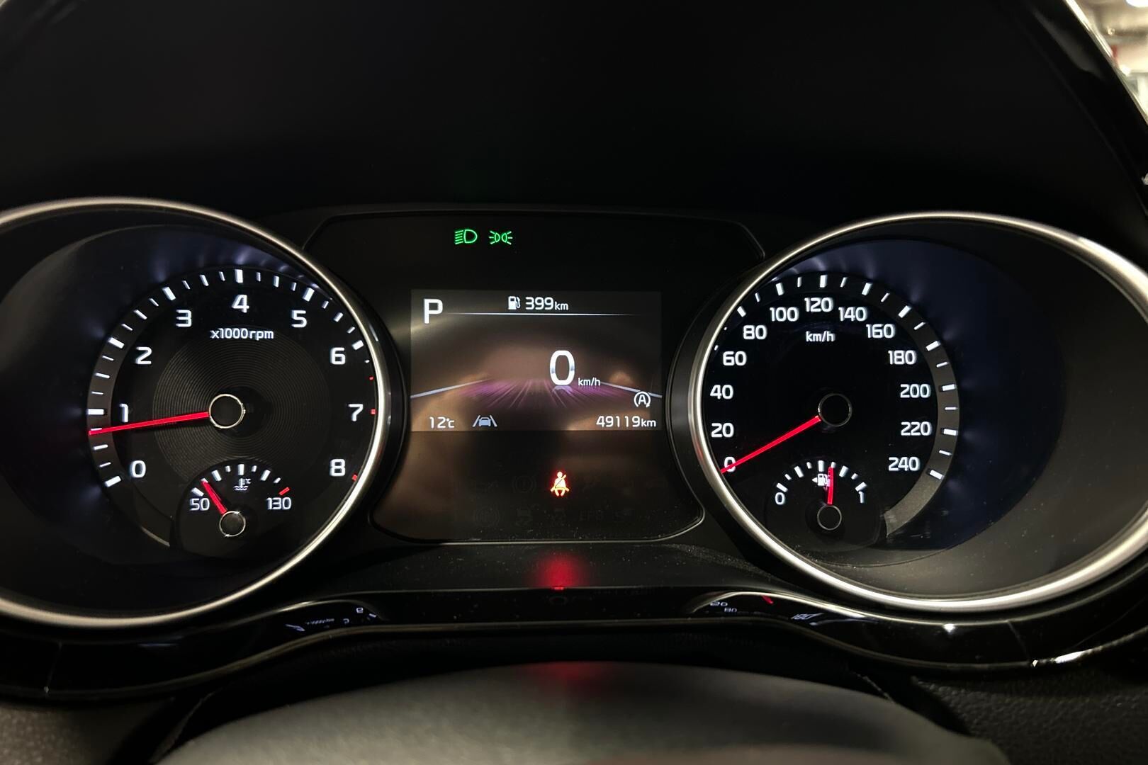 Kia Ceed iso kuva 13