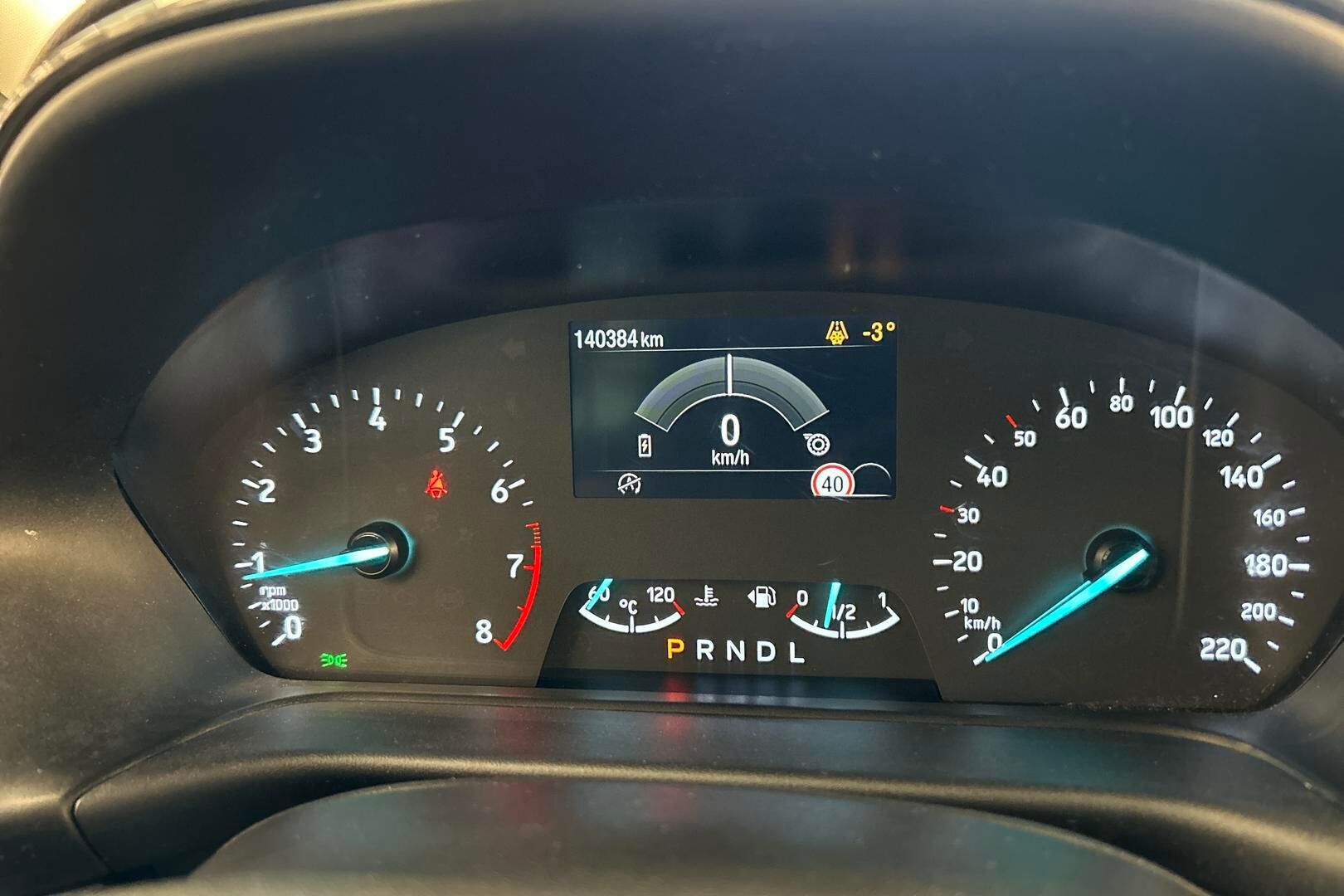 Ford Puma iso kuva 12