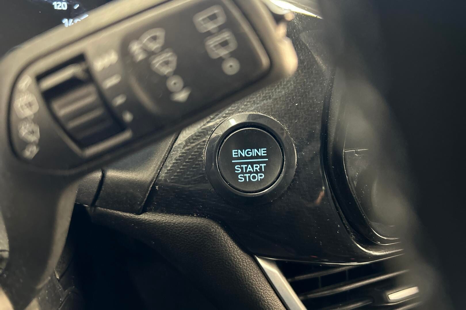 Ford Puma iso kuva 18