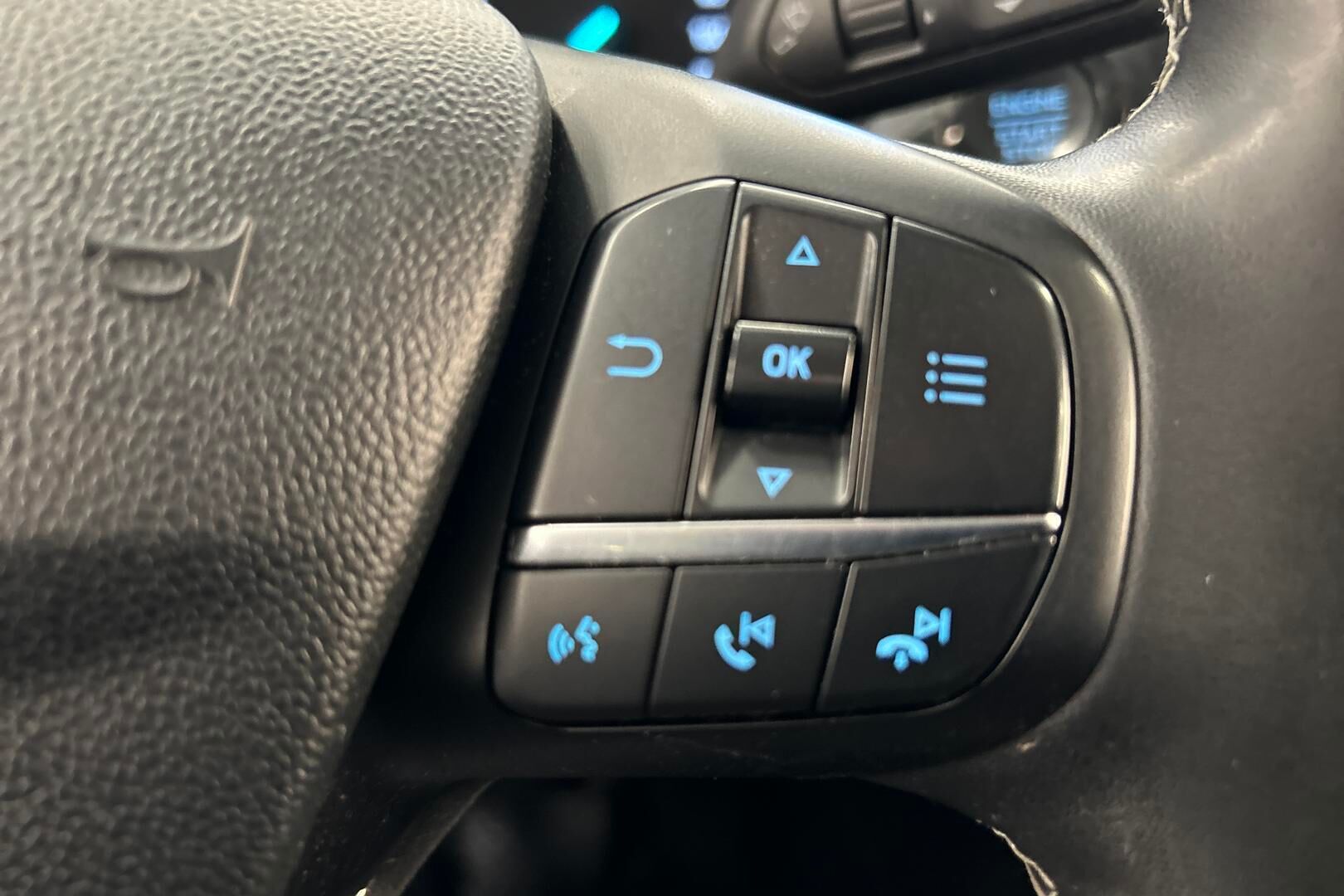 Ford Puma iso kuva 19